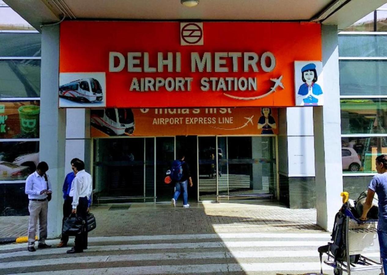 Del Fox Hotel, Delhi Airport Нью-Дели Экстерьер фото